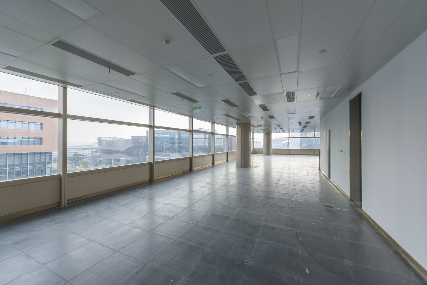 虹桥万通中心长宁 虹桥万通中心 682平米 简装修