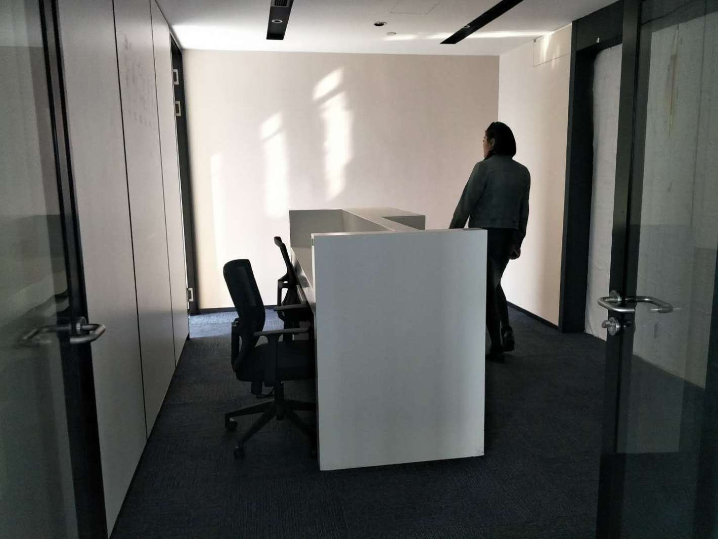 中欣大厦静安 中欣大厦 194平米 简装修