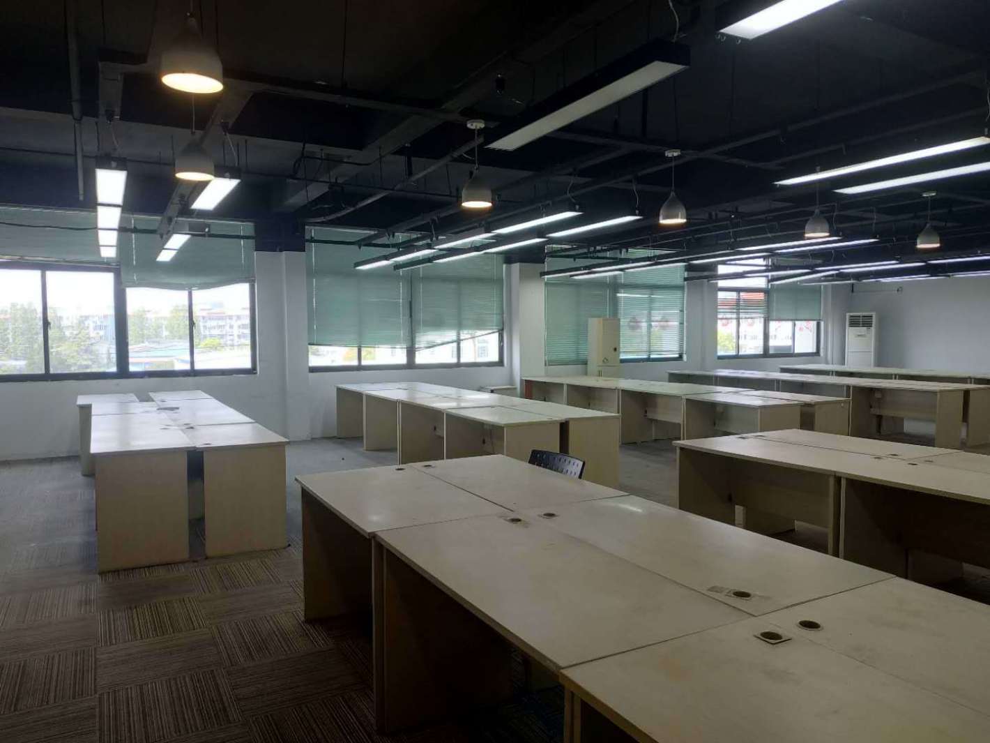 长江软件园宝山 长江软件园 109平米 中等装修