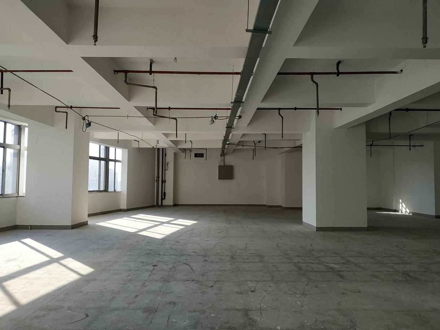 漕河泾科技产业化大楼473平米办公室出租-租金价格4.66元/m²/天