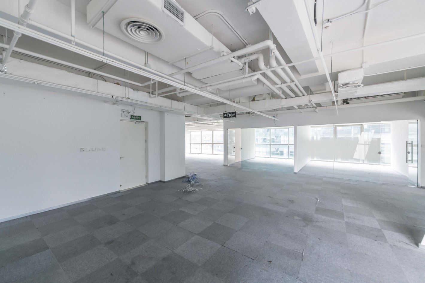 天会商务广场(凌空SOHO)长宁 天会商务广场(凌空SOHO) 739平米 简装修