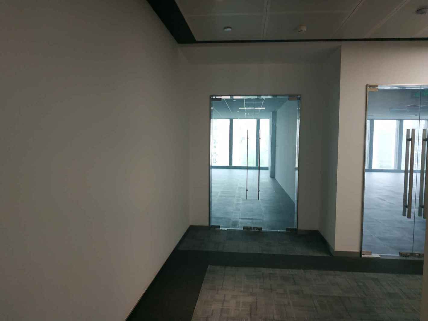 虹桥中骏广场长宁 虹桥中骏广场 439平米 毛坯