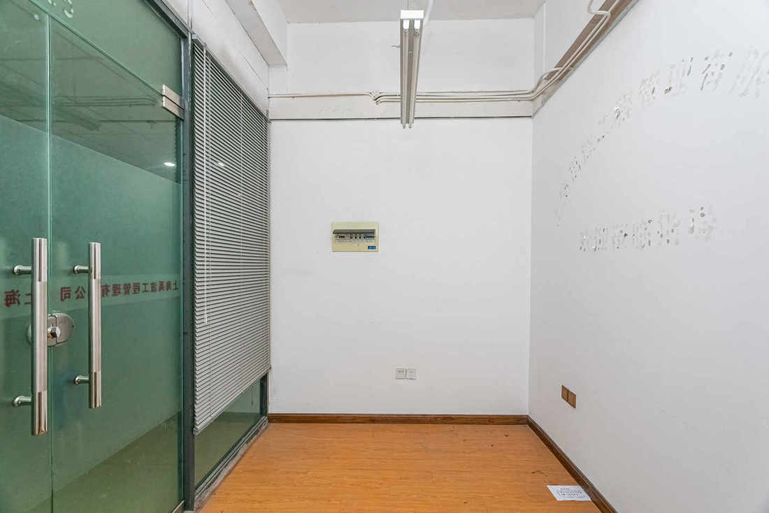 长江软件园宝山 长江软件园 109平米 简装修