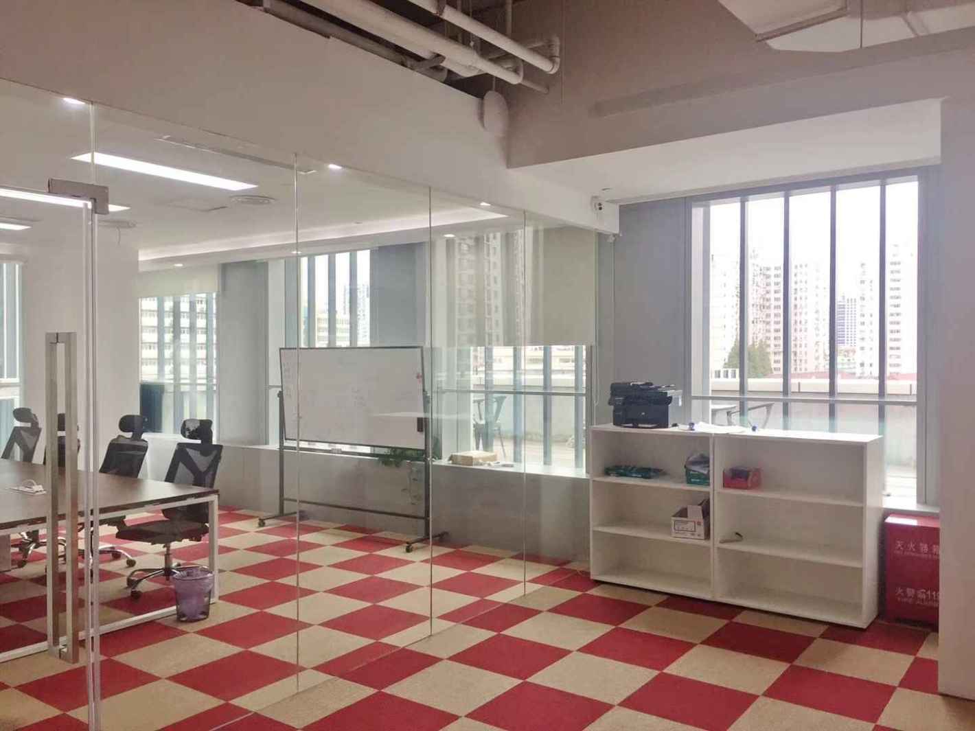 SOHO天山广场长宁 SOHO天山广场 519平米 简装修