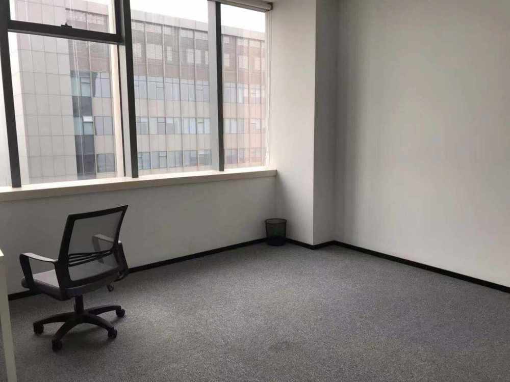 新漕河泾国际商务中心徐汇 新漕河泾国际商务中心 112平米 精装修