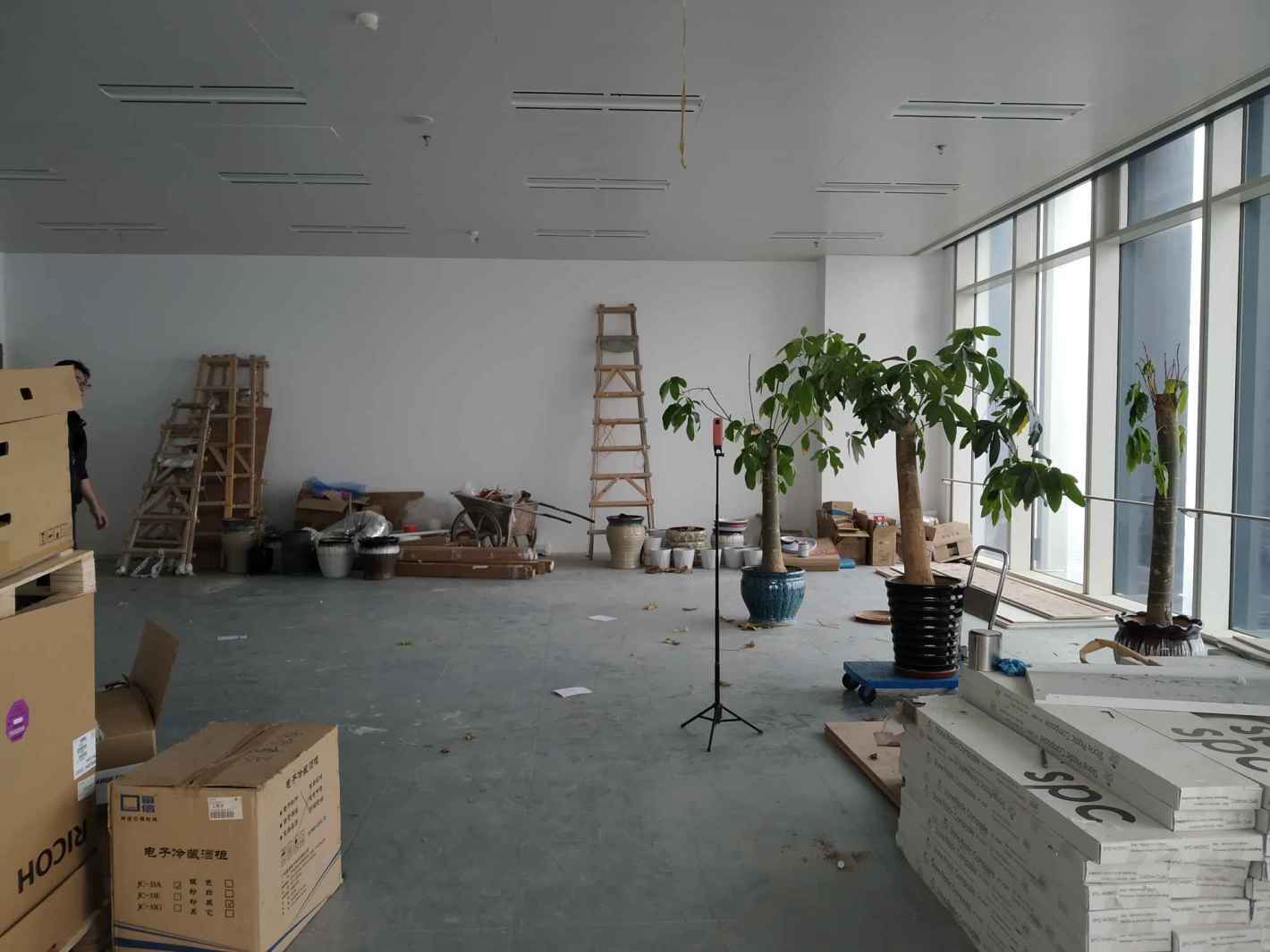 中庚环球创意中心239平米办公室出租-租金价格5.27元/m²/天