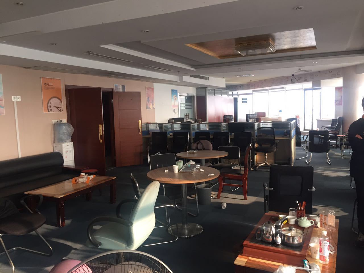 中关村科技大厦普陀 中关村科技大厦 102平米 精装修