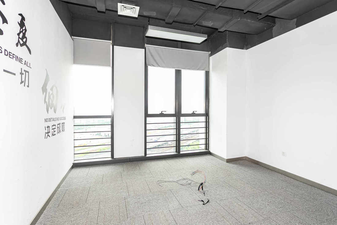 华滋奔腾大厦宝山 华滋奔腾大厦 247平米 中等装修