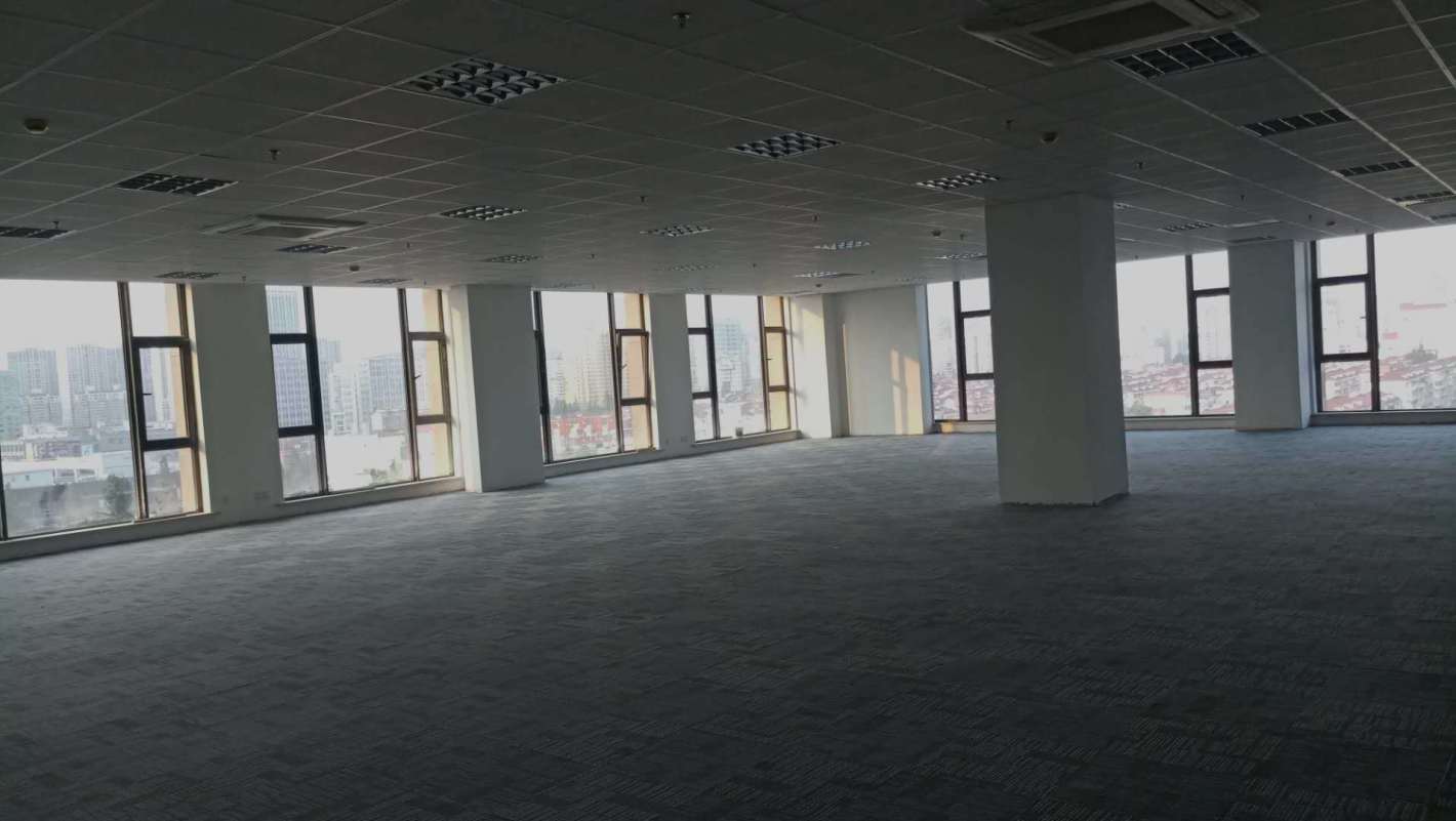 港汇恒隆广场徐汇 港汇恒隆广场 213平米 中等装修