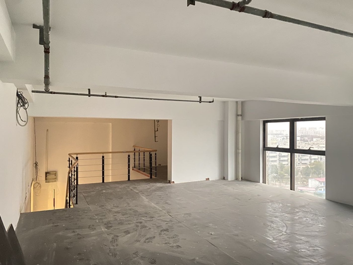 耀光中环国际广场普陀 耀光中环国际广场 117平米 简装修