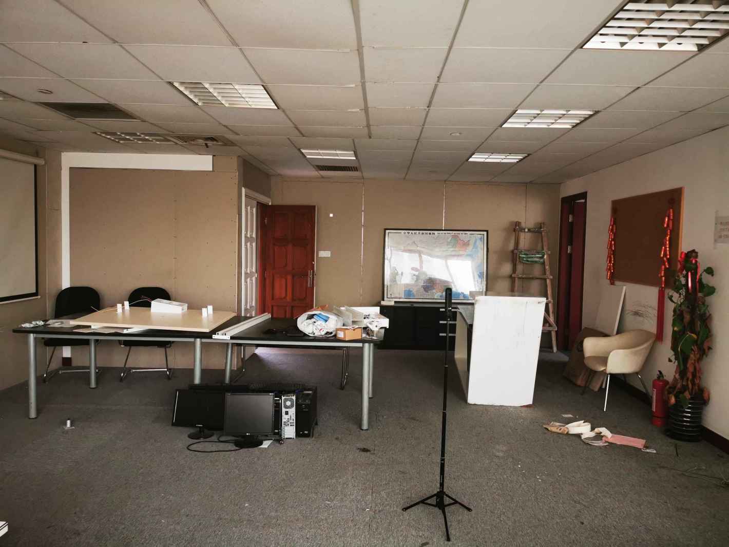 世界贸易大厦黄浦 世界贸易大厦 155平米 简装修