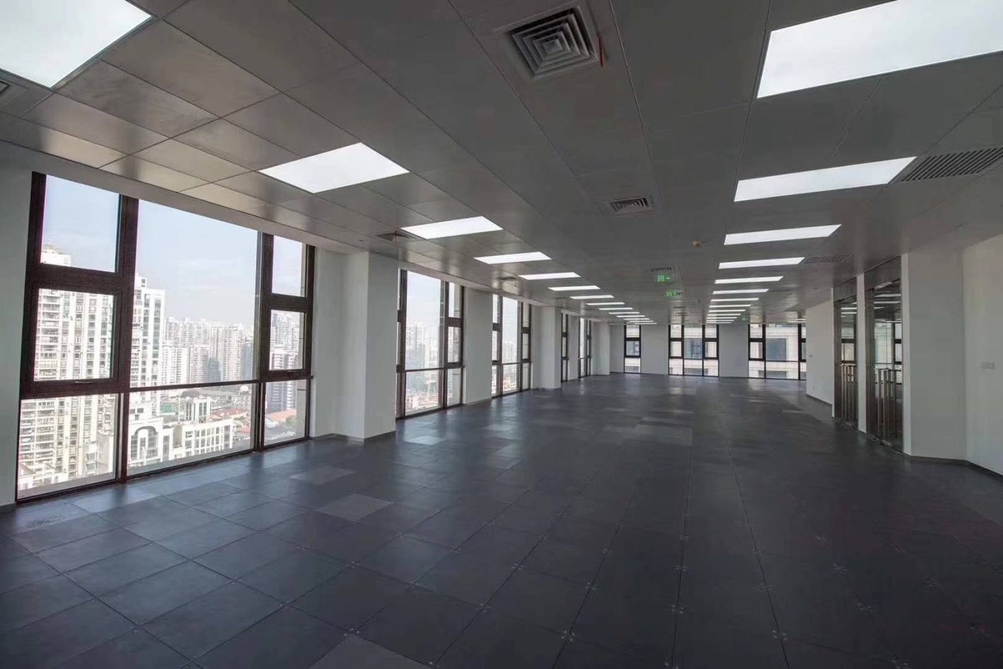 双狮汇（上海一方大厦）304平米办公室出租-租金价格8.11元/m²/天