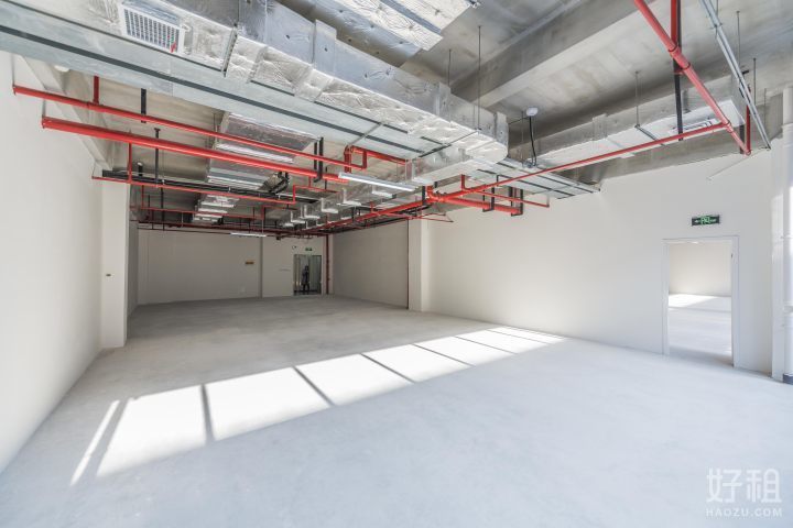 大宁中心广场静安 大宁中心广场 397平米 简装修