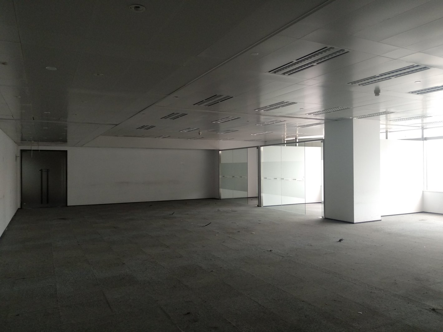 世界贸易大厦黄浦 世界贸易大厦 271平米 简装修