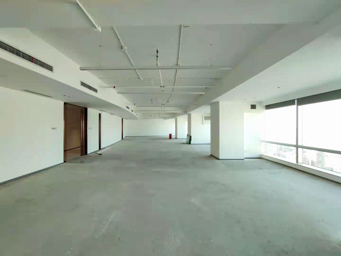 中港汇黄浦(原长城金融大厦)黄浦 中港汇黄浦(原长城金融大厦) 403平米 简装修