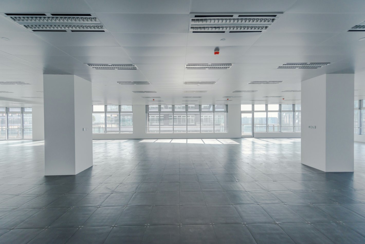 虹桥丽宝广场长宁 虹桥丽宝广场 120平米 标准装修