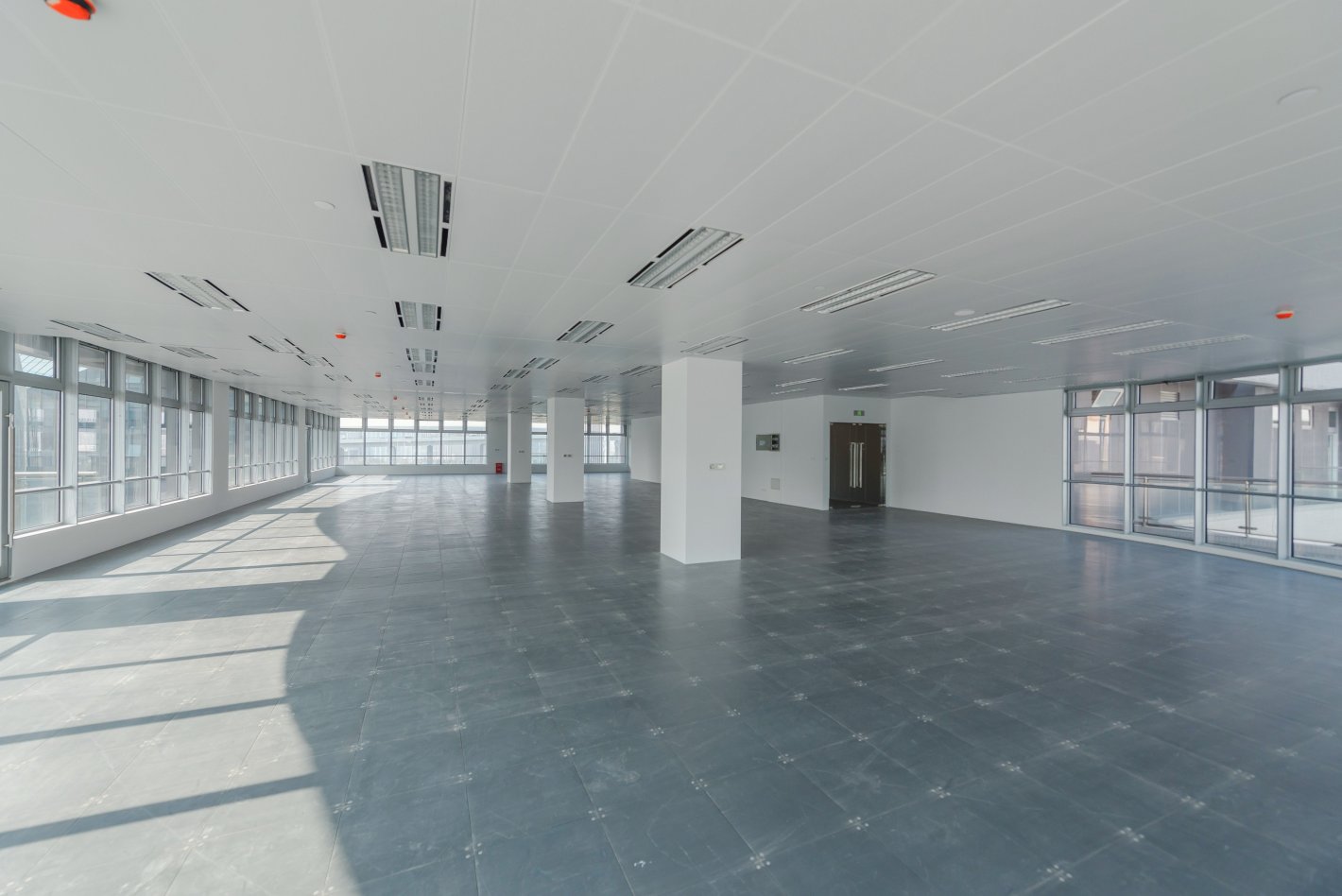 虹桥丽宝广场长宁 虹桥丽宝广场 120平米 标准装修