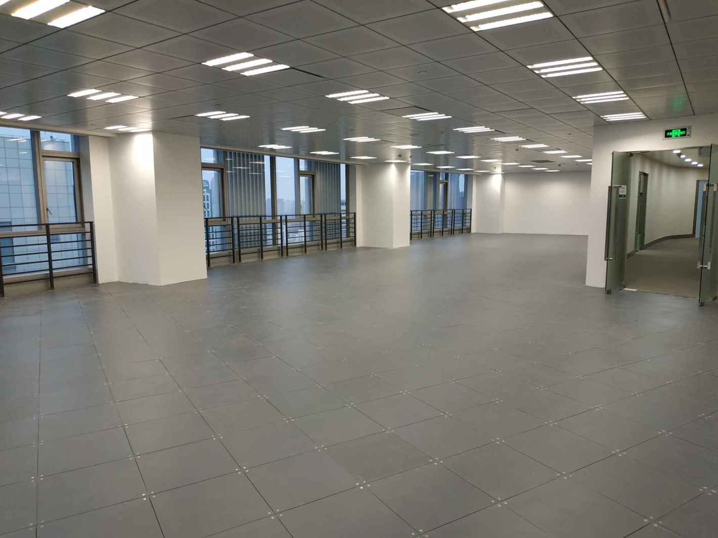 1788国际中心静安 1788国际中心 340平米 简装修