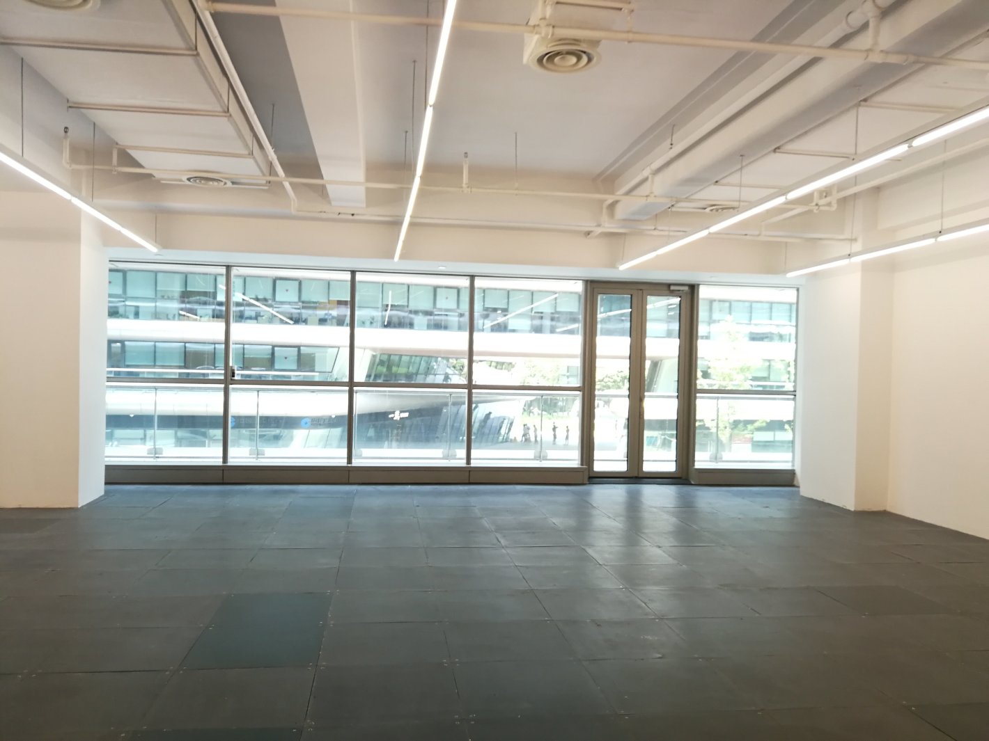 天会商务广场(凌空SOHO)长宁 天会商务广场(凌空SOHO) 237平米 中等装修