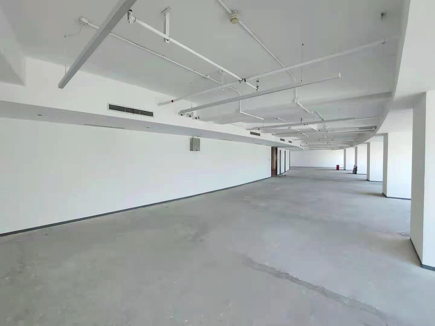 中港汇黄浦(原长城金融大厦)黄浦 中港汇黄浦(原长城金融大厦) 403平米 简装修