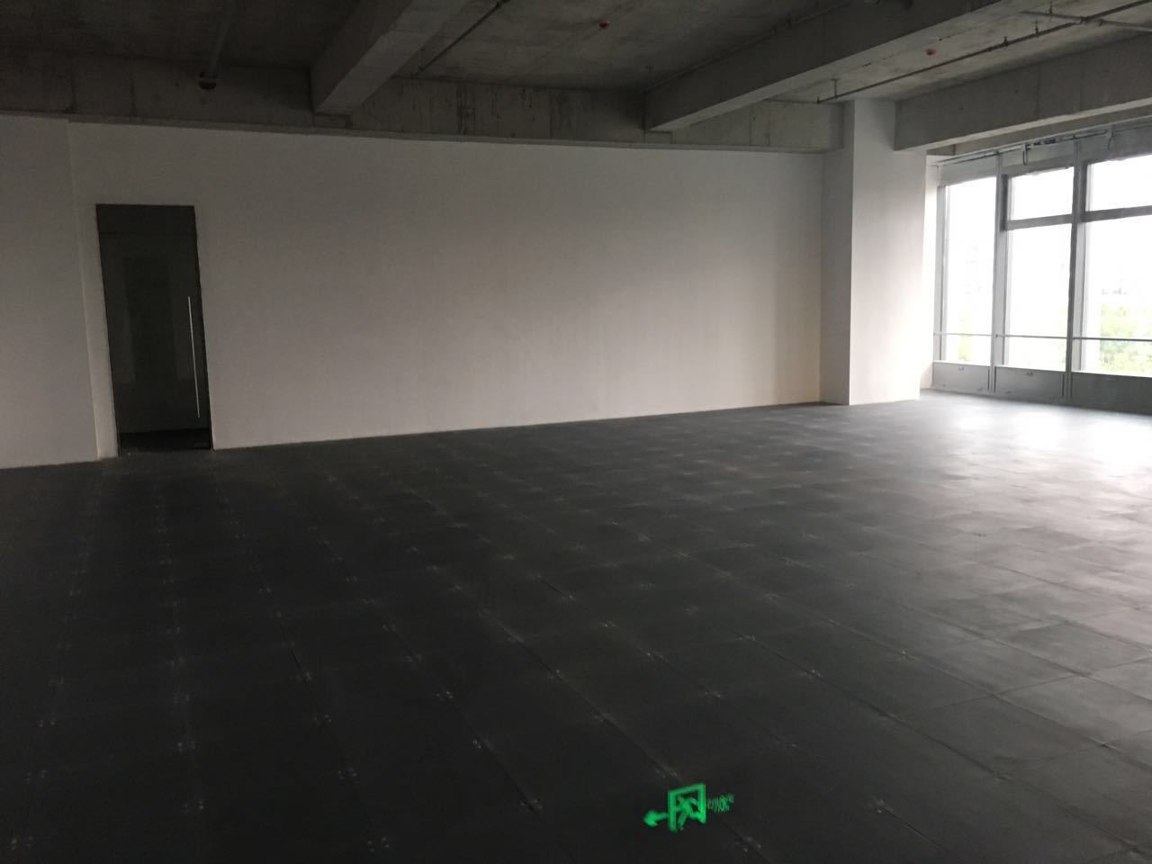 兆丰环球大厦徐汇 兆丰环球大厦 174平米 简装修