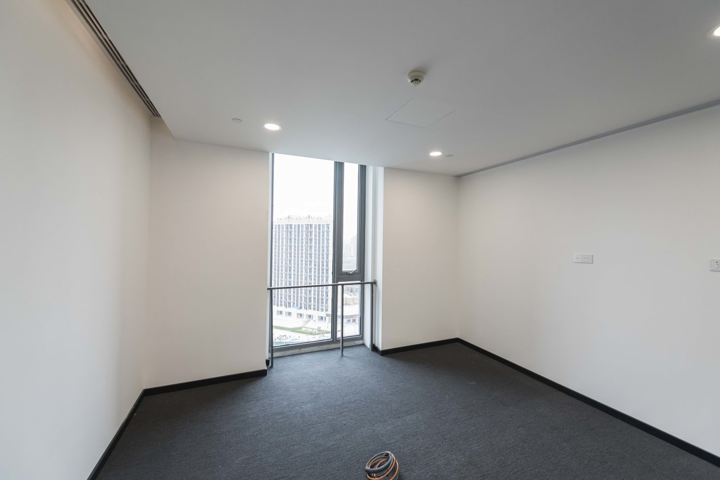 湾谷科技园杨浦 湾谷科技园 217平米 简装修