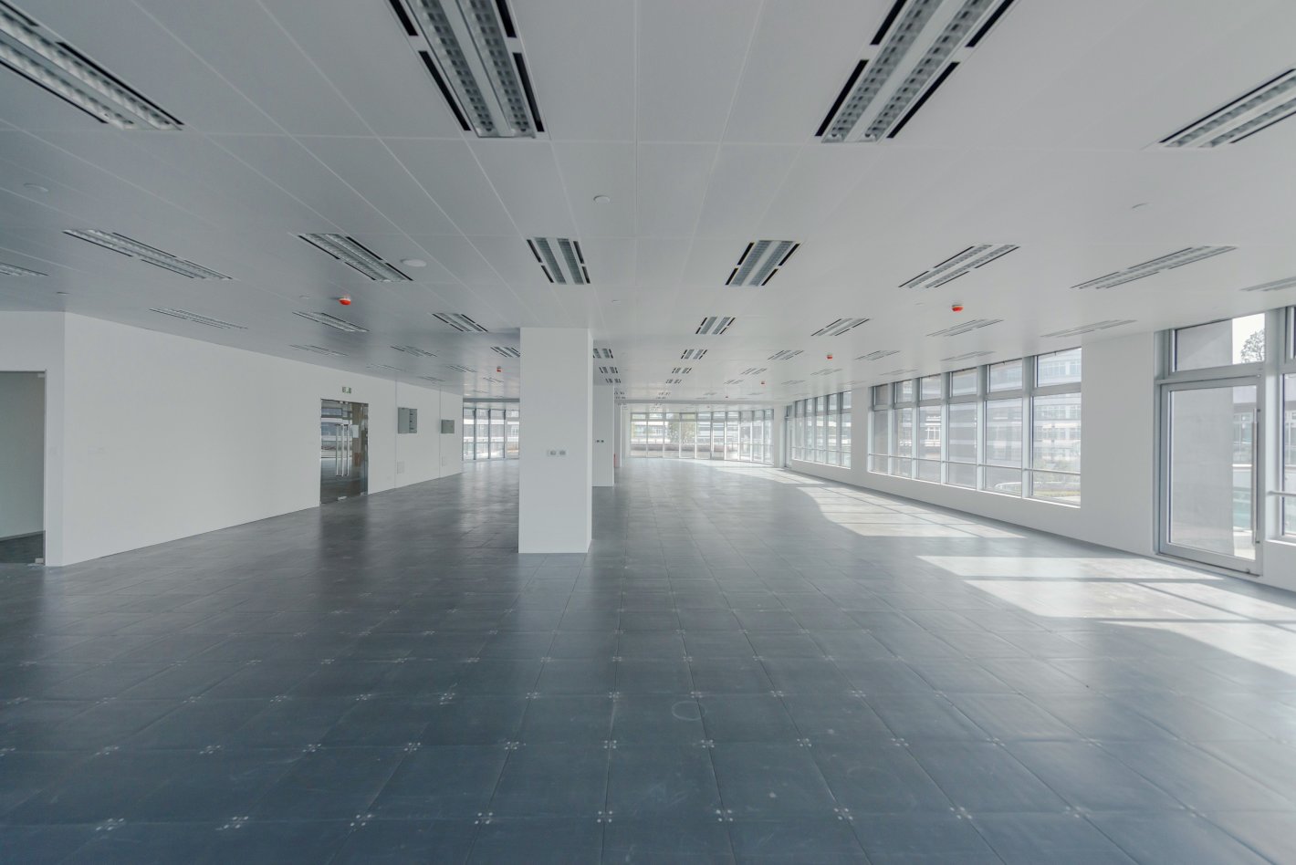 虹桥丽宝广场长宁 虹桥丽宝广场 120平米 标准装修