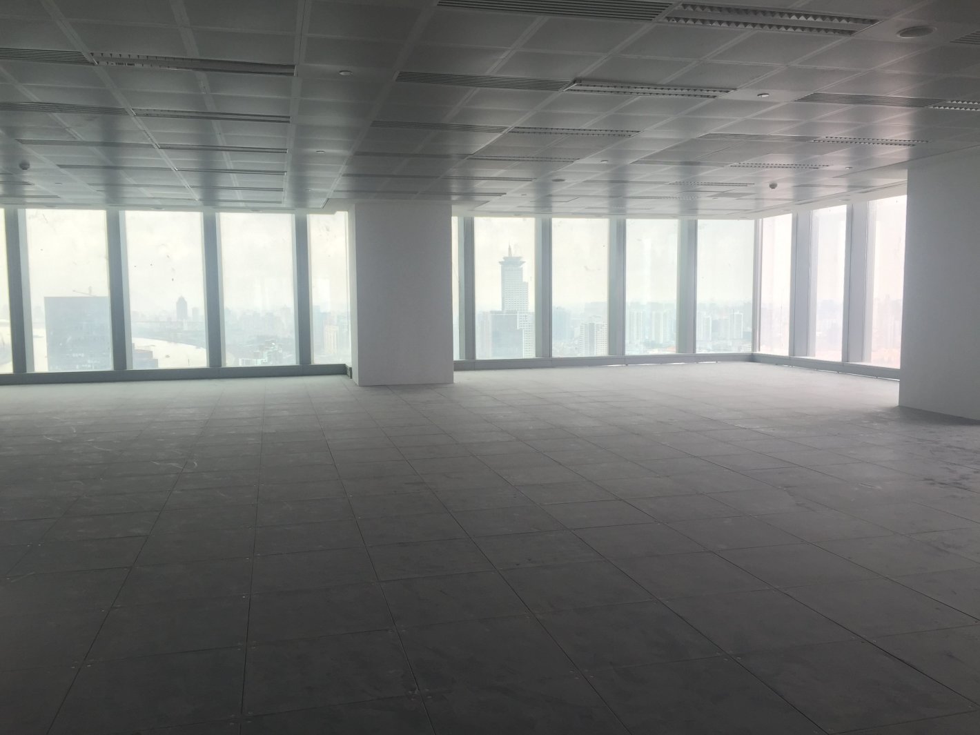 中国人寿金融中心浦东 中国人寿金融中心 381平米 简装修