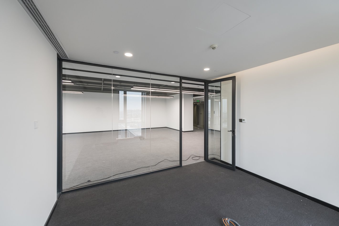 湾谷科技园杨浦 湾谷科技园 217平米 简装修