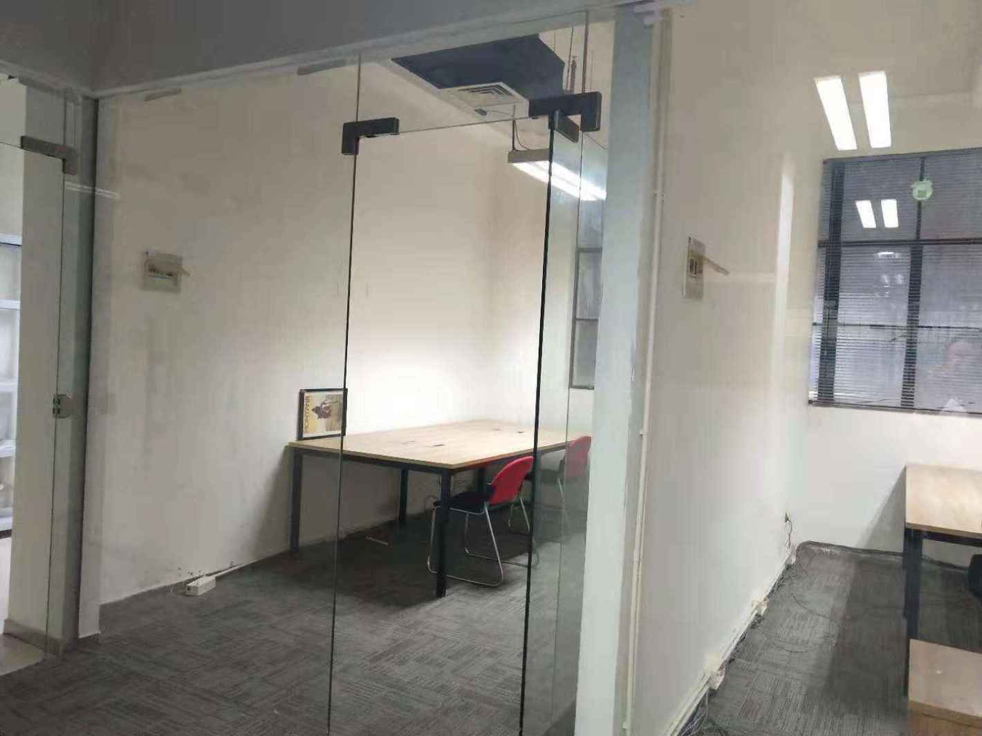 华盛大厦黄浦 华盛大厦 309平米 简装修