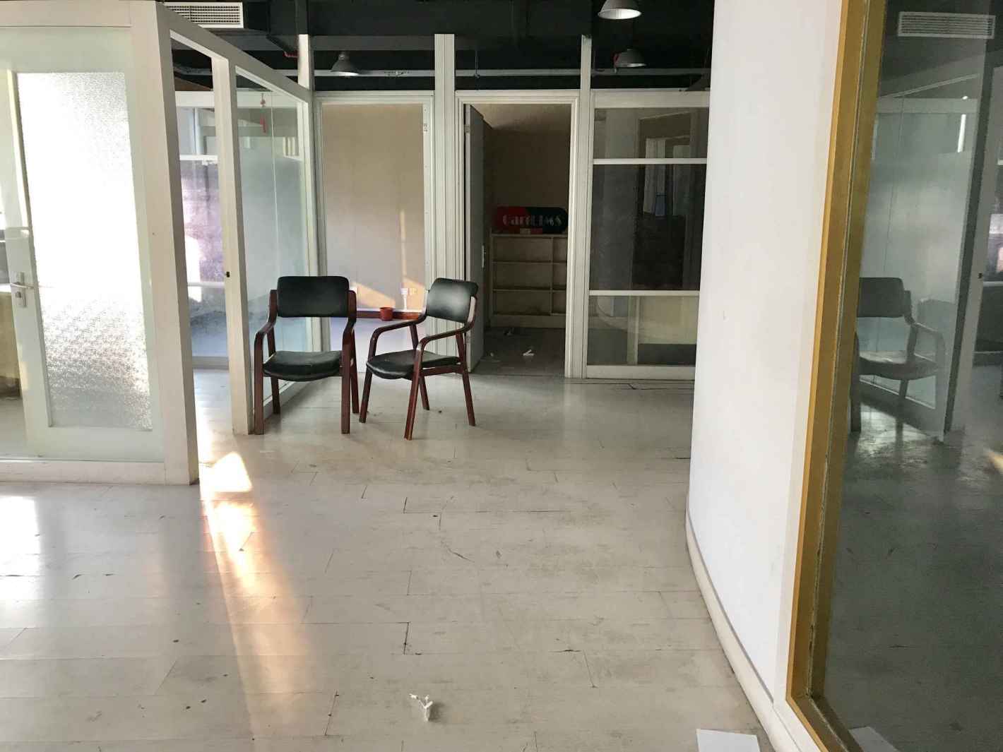 曹杨商务大厦普陀 曹杨商务大厦 242平米 中等装修