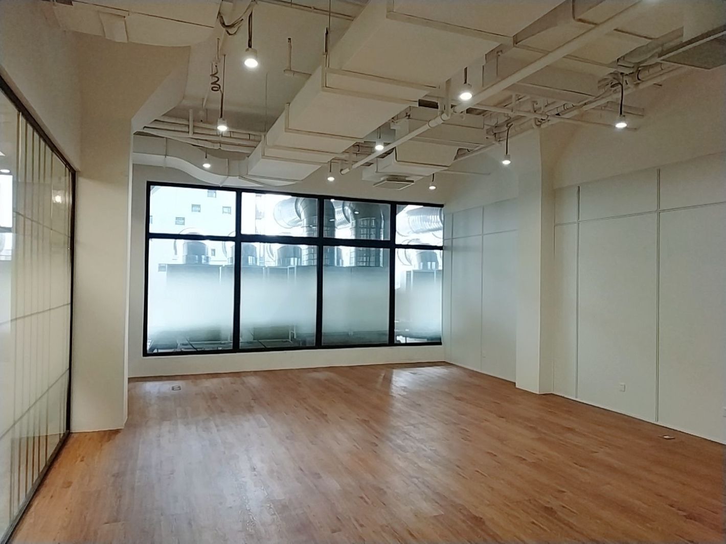 宝山新业坊源创宝山 宝山新业坊源创 107平米 简装修