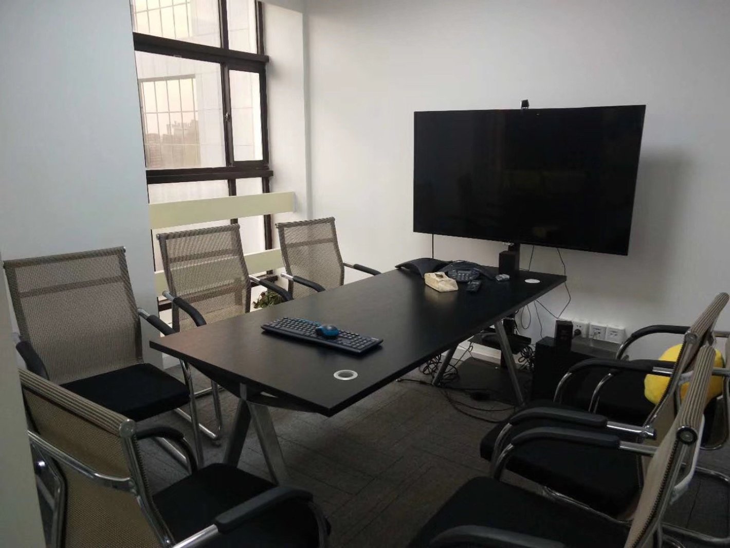 远东国际广场长宁 远东国际广场 88平米 中等装修