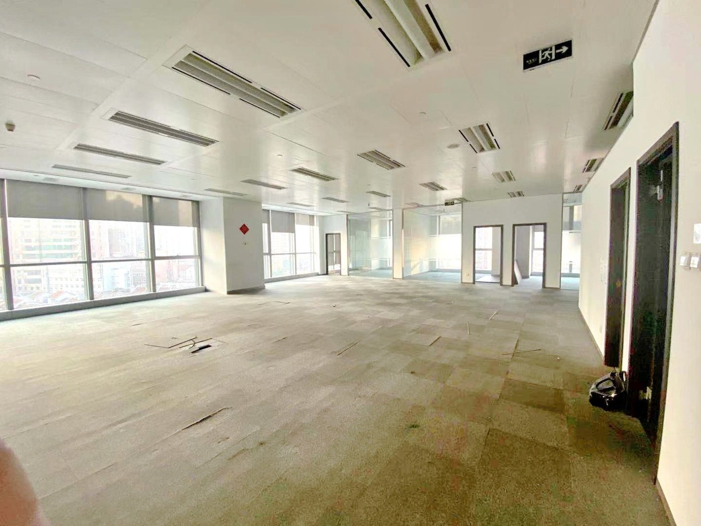 创兴金融中心161平米办公室出租-租金价格8.11元/m²/天