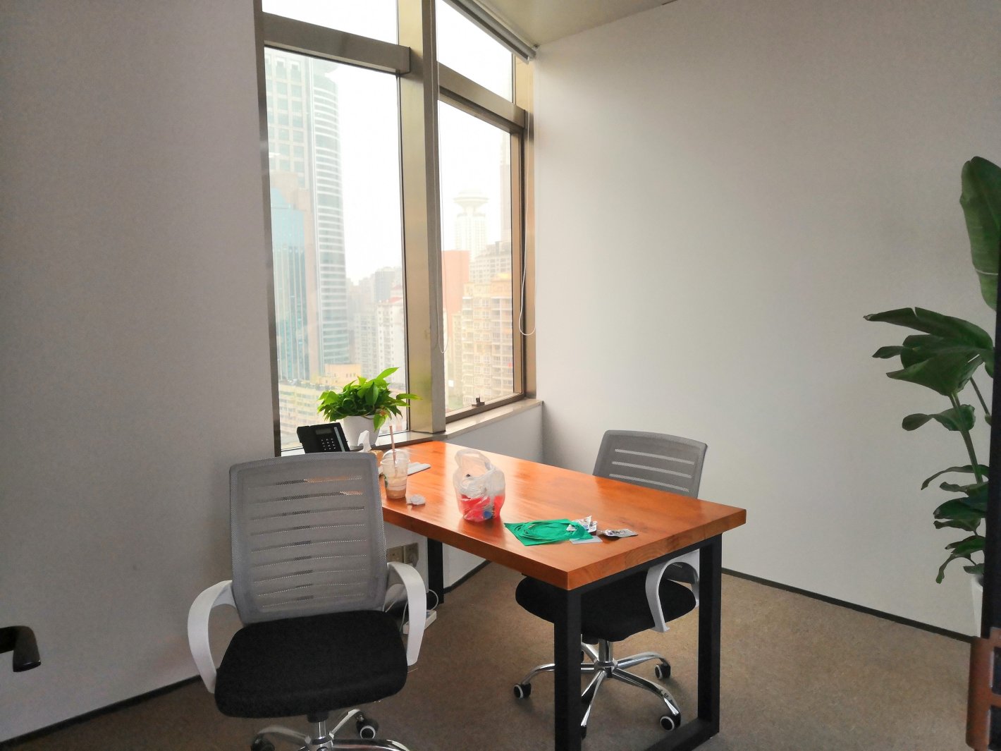 世界贸易大厦黄浦 世界贸易大厦 155平米 简装修