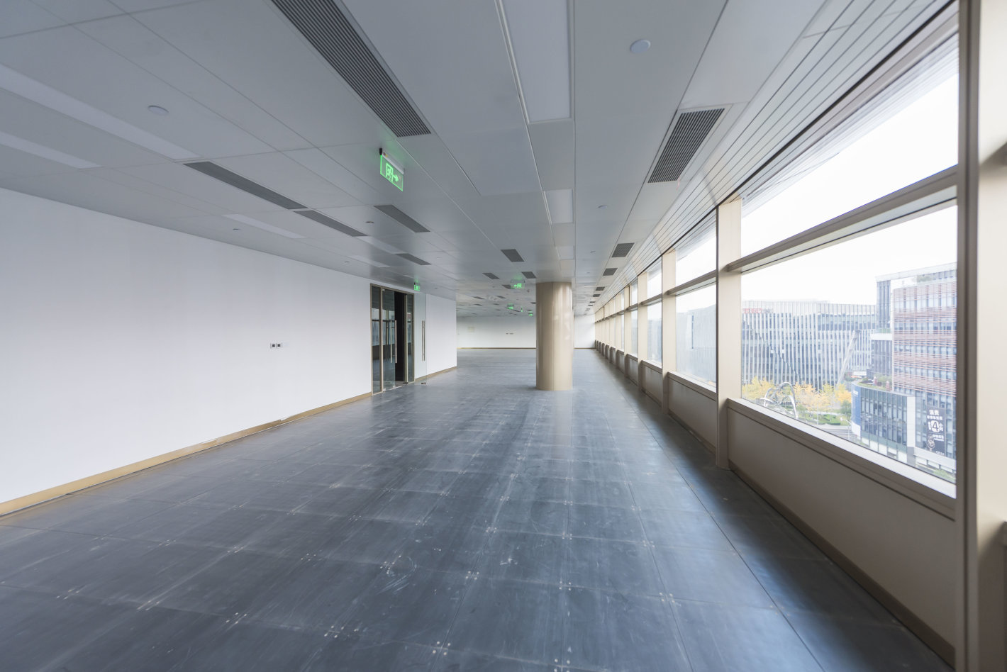 虹桥万通中心长宁 虹桥万通中心 676平米 简装修