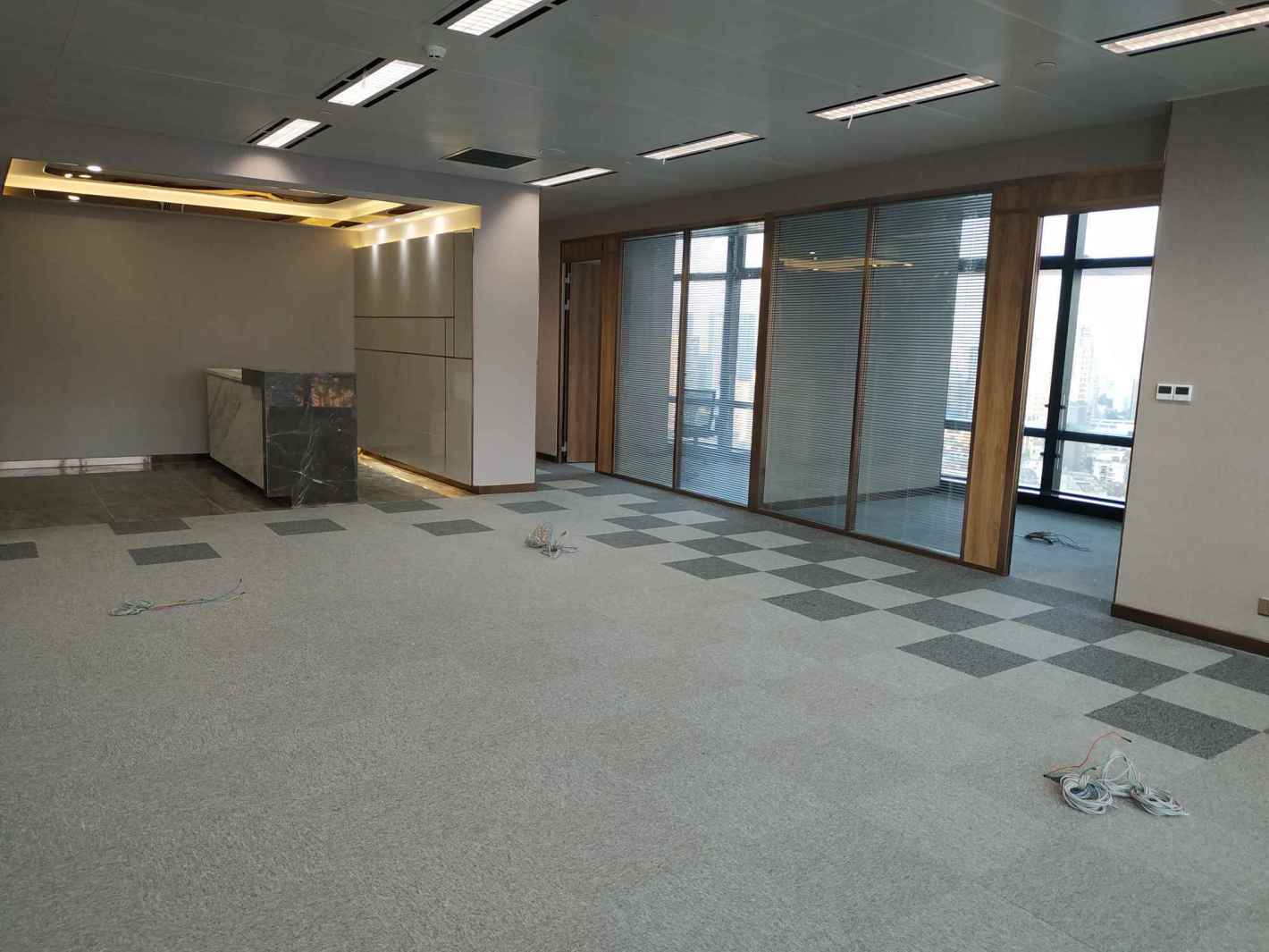 浦江国际金融广场324平米办公室出租-租金价格7.60元/m²/天