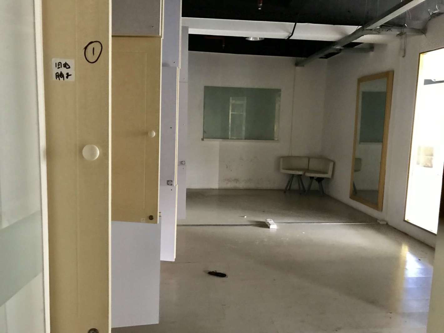 曹杨商务大厦普陀 曹杨商务大厦 242平米 中等装修