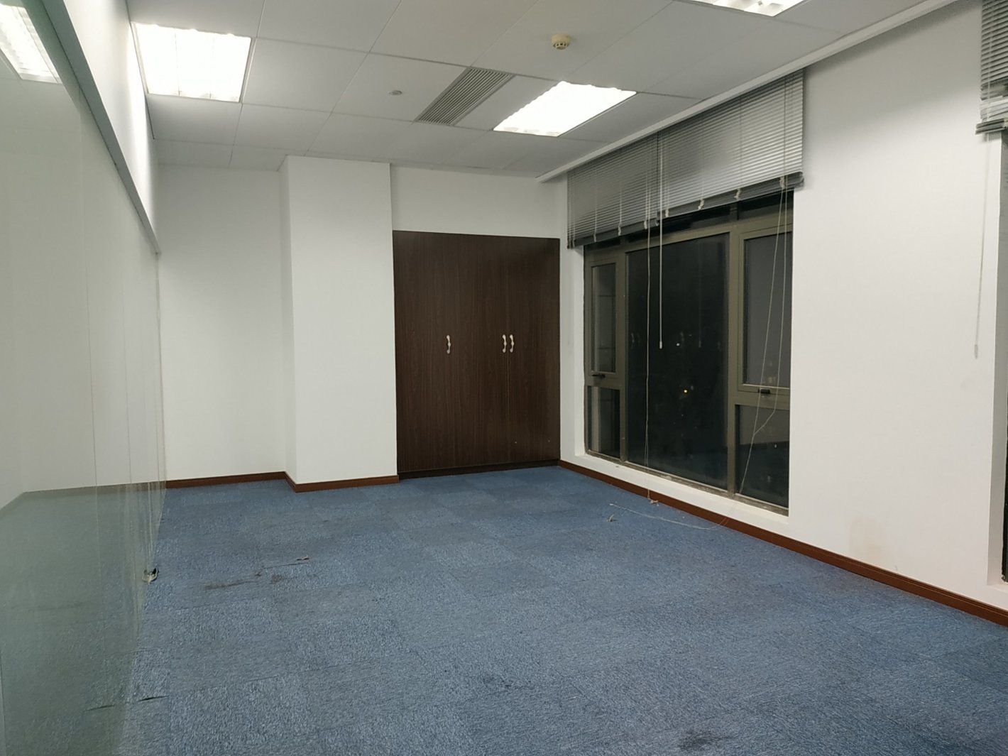 中港汇浦东511平米办公室出租-租金价格6.08元/m²/天