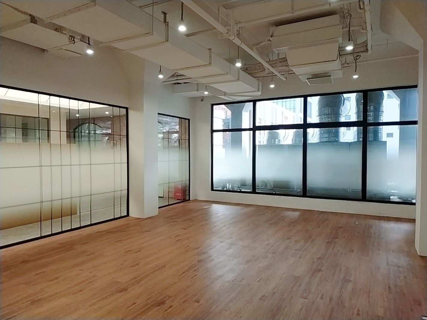 宝山新业坊源创宝山 宝山新业坊源创 107平米 简装修