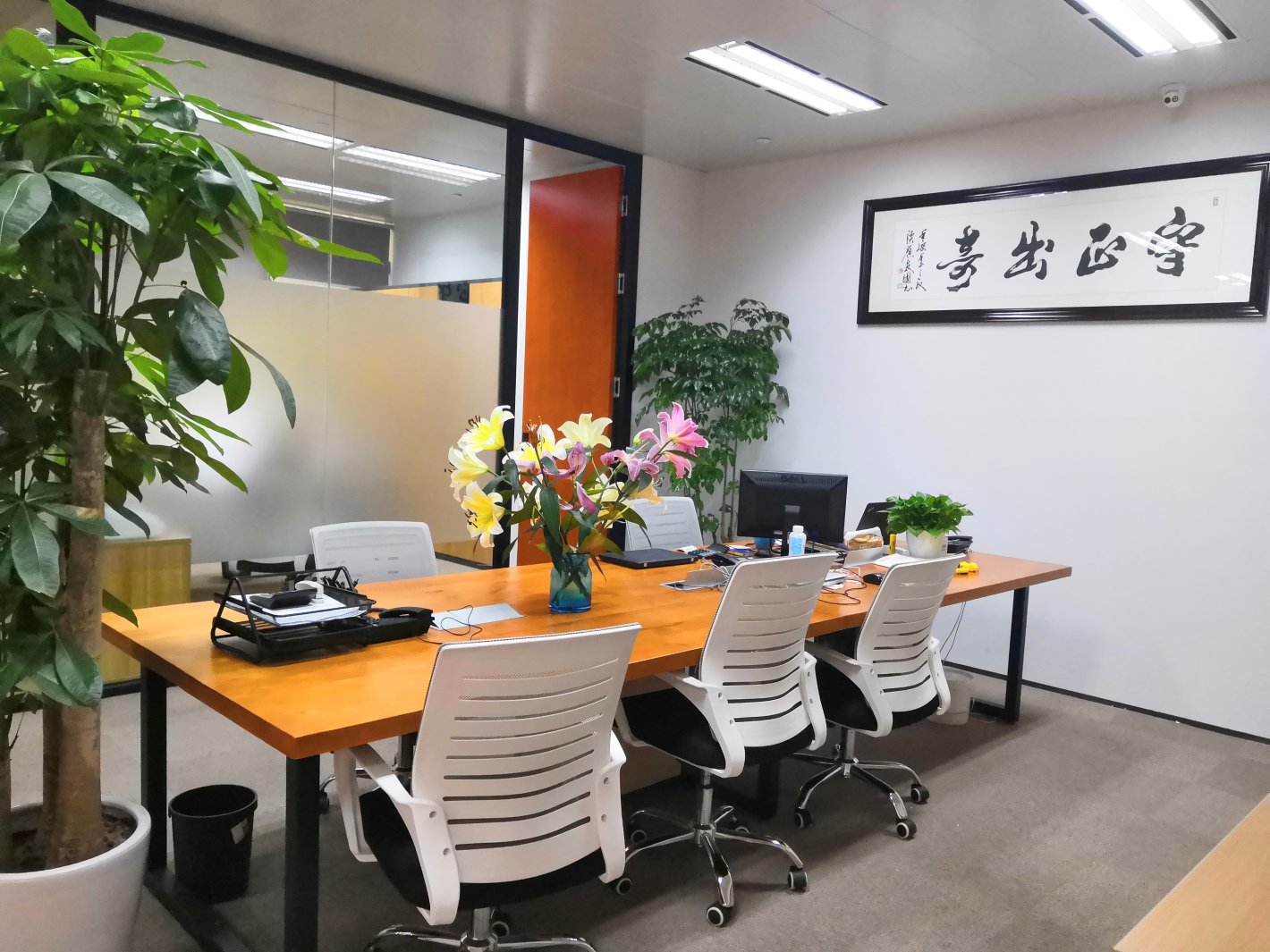 世界贸易大厦黄浦 世界贸易大厦 155平米 简装修