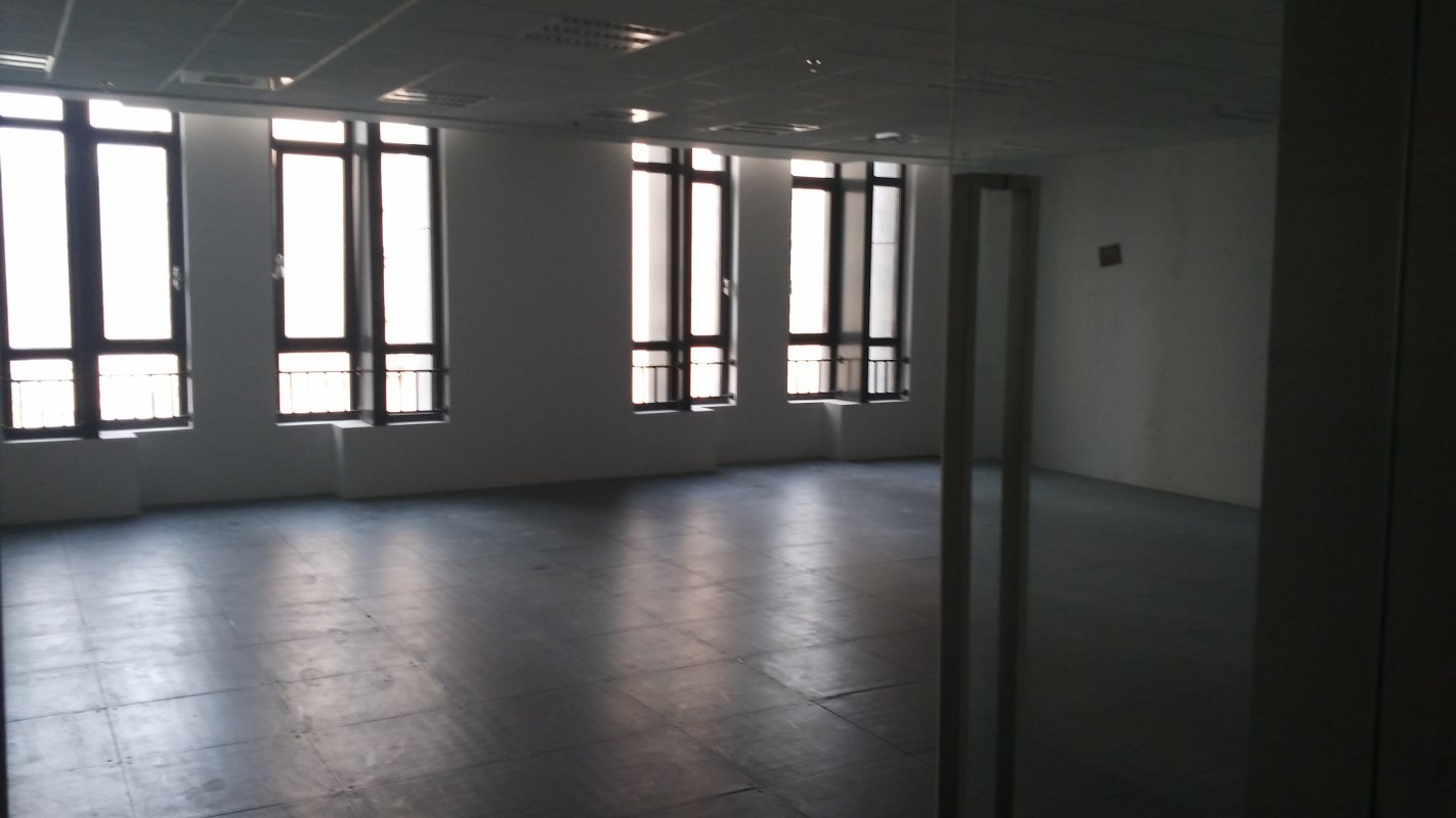 永丰国际广场徐汇 永丰国际广场 260平米 简装修