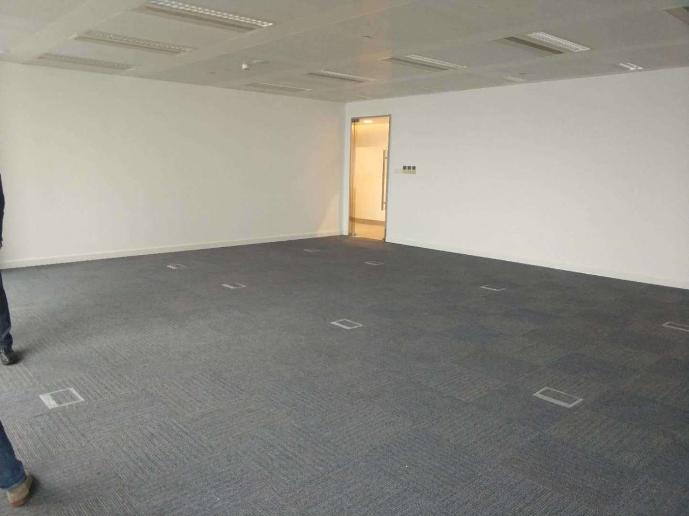 港汇恒隆广场徐汇 港汇恒隆广场 133平米 毛坯