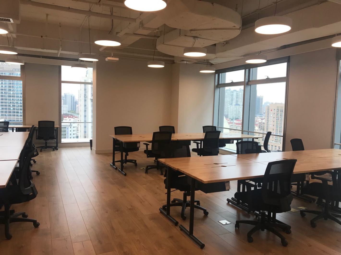 宏汇国际广场徐汇 宏汇国际广场 160平米 中等装修