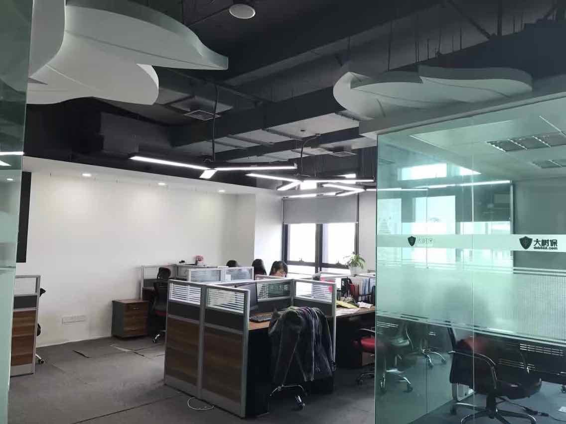 华滋奔腾大厦宝山 华滋奔腾大厦 157平米 精装修