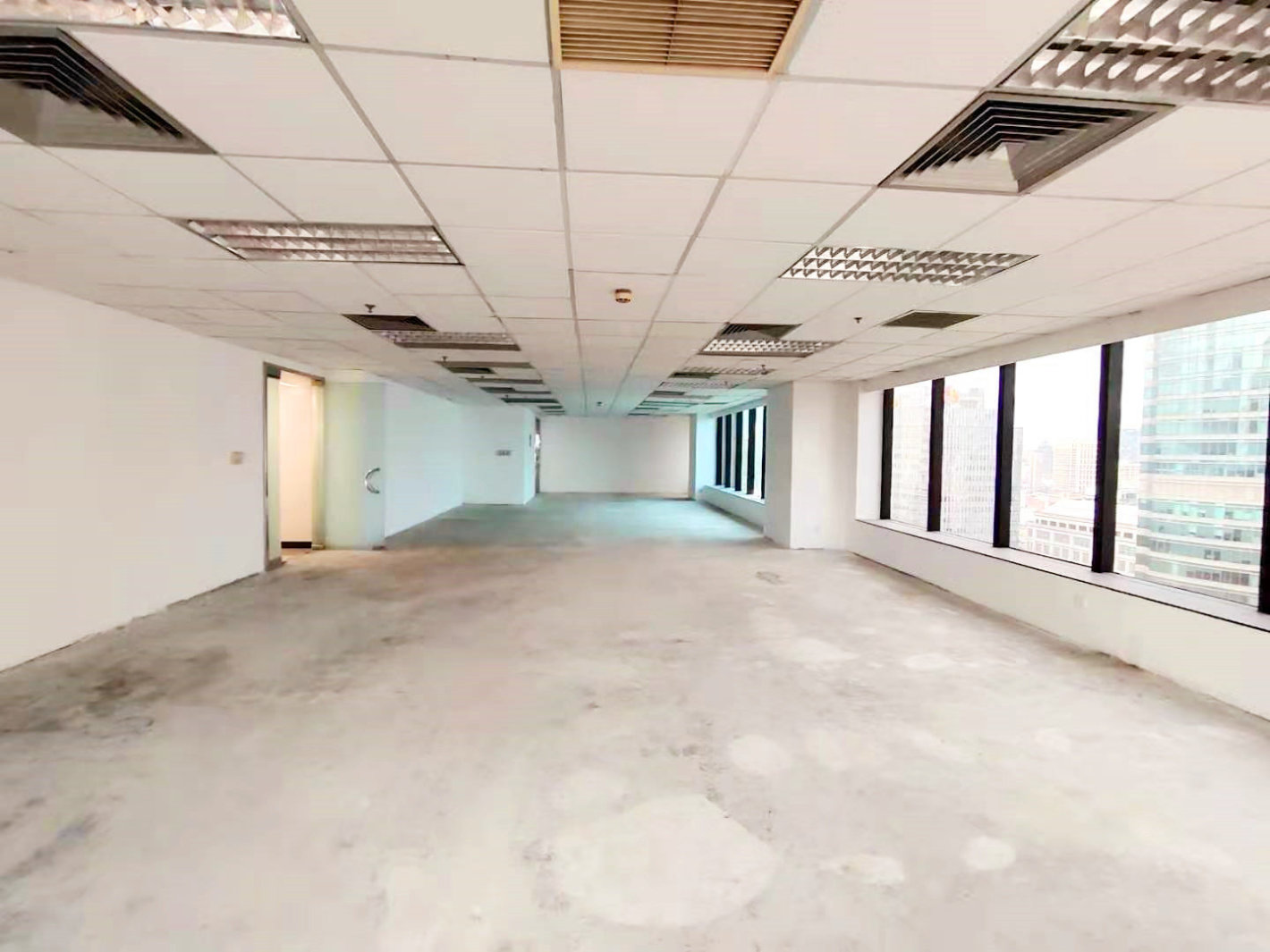 申亚金融广场长宁 申亚金融广场 229平米 简装修