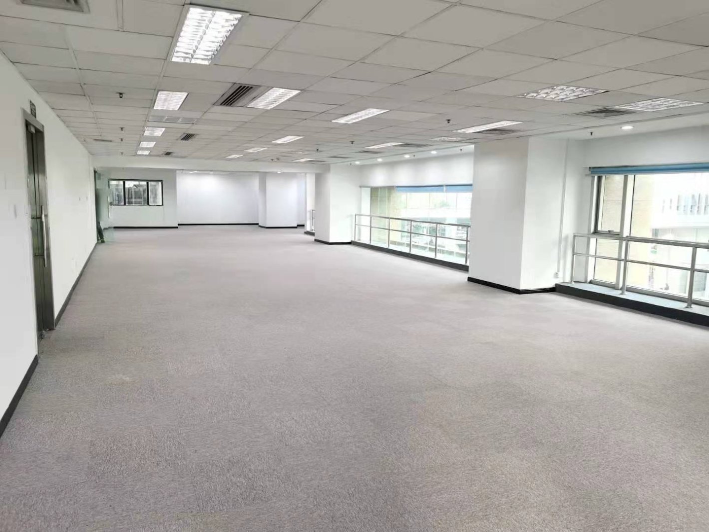 景鸿大厦徐汇 景鸿大厦 227平米 简装修