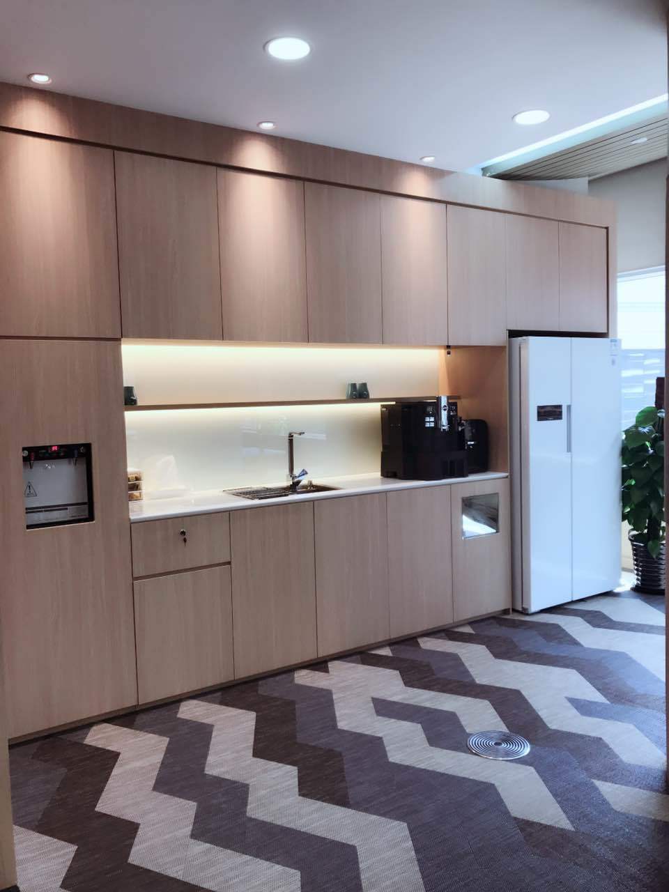 诺亚财富中心（原虹桥新地中心）长宁 诺亚财富中心（原虹桥新地中心） 306平米 简装修