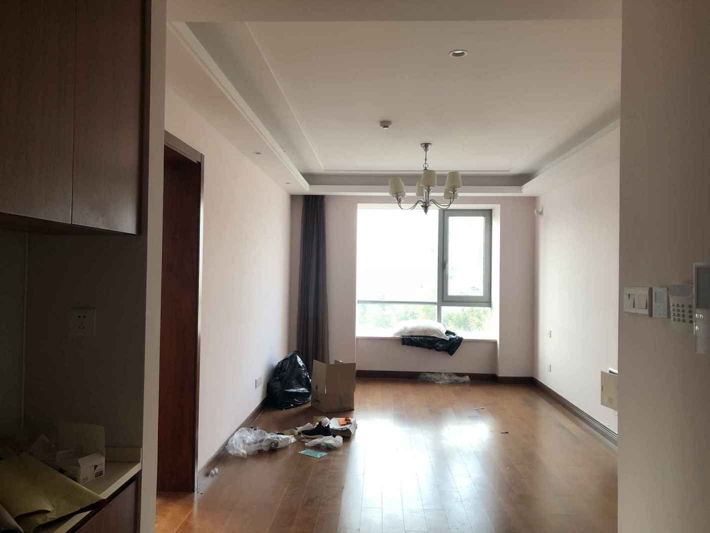 日月光伯爵居黄浦 日月光伯爵居 73平米 精装修