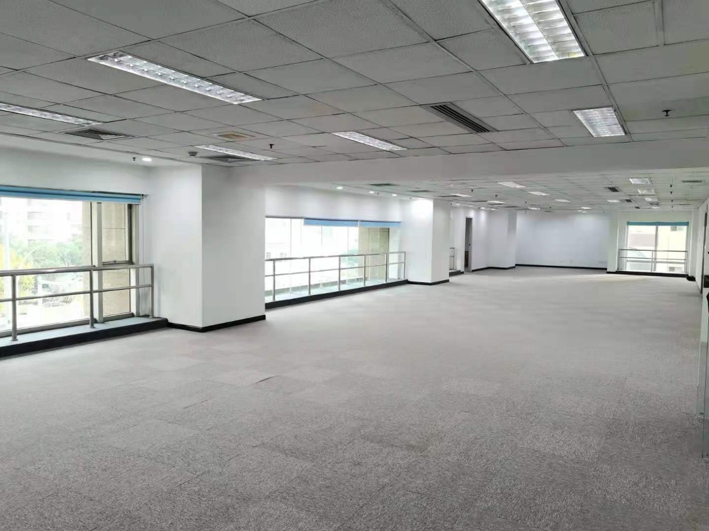 景鸿大厦徐汇 景鸿大厦 227平米 简装修